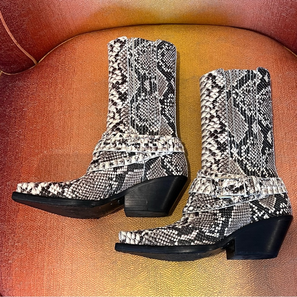 Zimmerman Python Mid Boot Size 9 - Picture 10 of 13